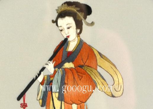 神态端庄、演绎乐曲!